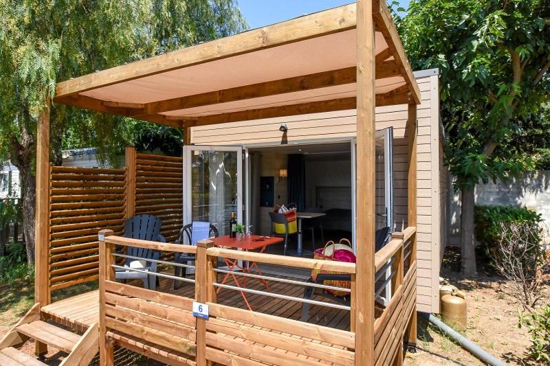 Camping Les Hautes Prairies Lourmarin Exterior photo